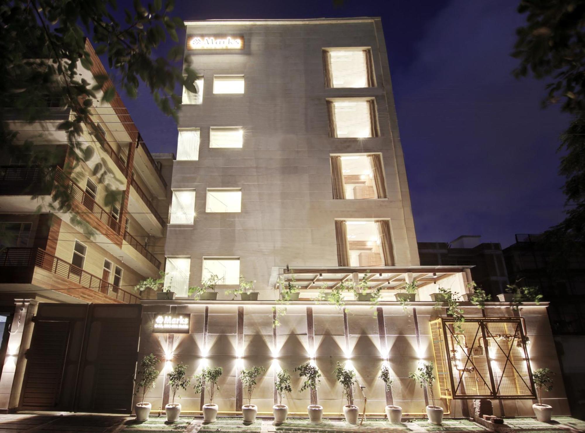 Marks Hotel & Banquet Noida Exterior foto