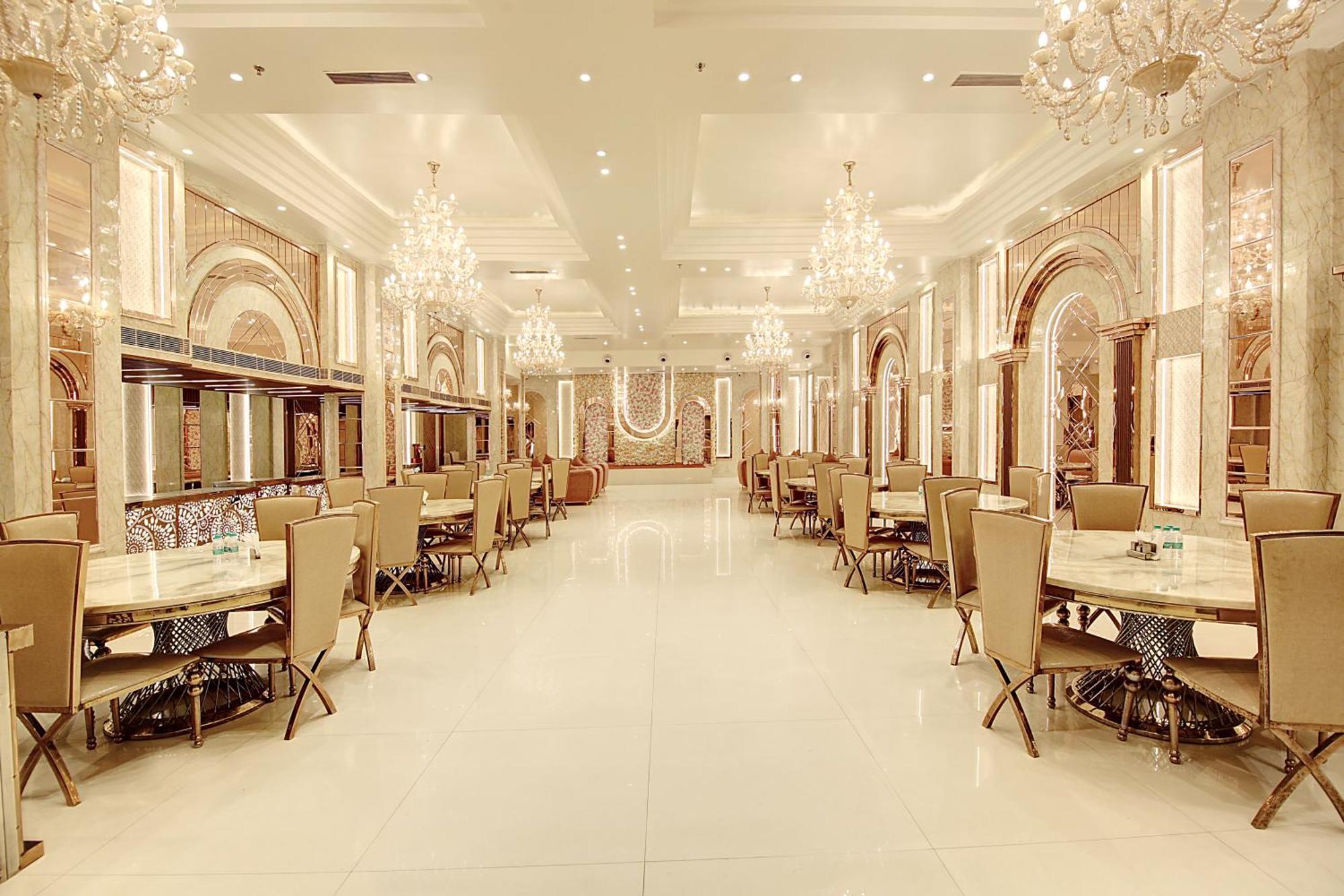 Marks Hotel & Banquet Noida Exterior foto